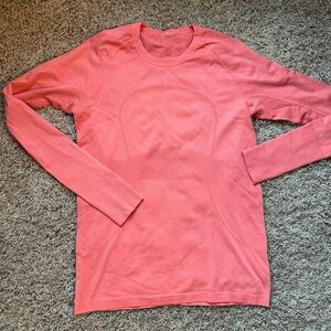 Lululemon long sleeve swiftly